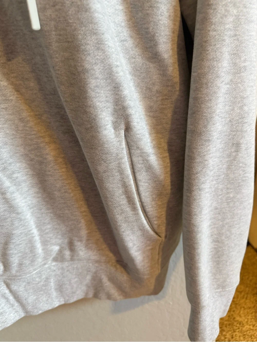 LULULEMON SWEATSHIRT